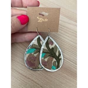 Light Pink Flower Embroidery Cuff Bracelet